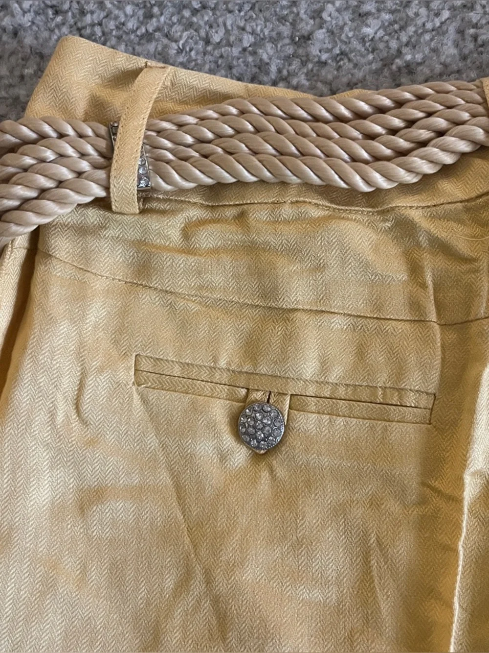 Vantarsi Women's Pale Yellow Linen Blend Belted Straight Pants Size L NWT Jewels - Picture 7 of 12